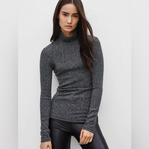 Aritzia Wilfred Free Buswell Mockneck Grey long sleeve top. XS - Picture 1 of 2